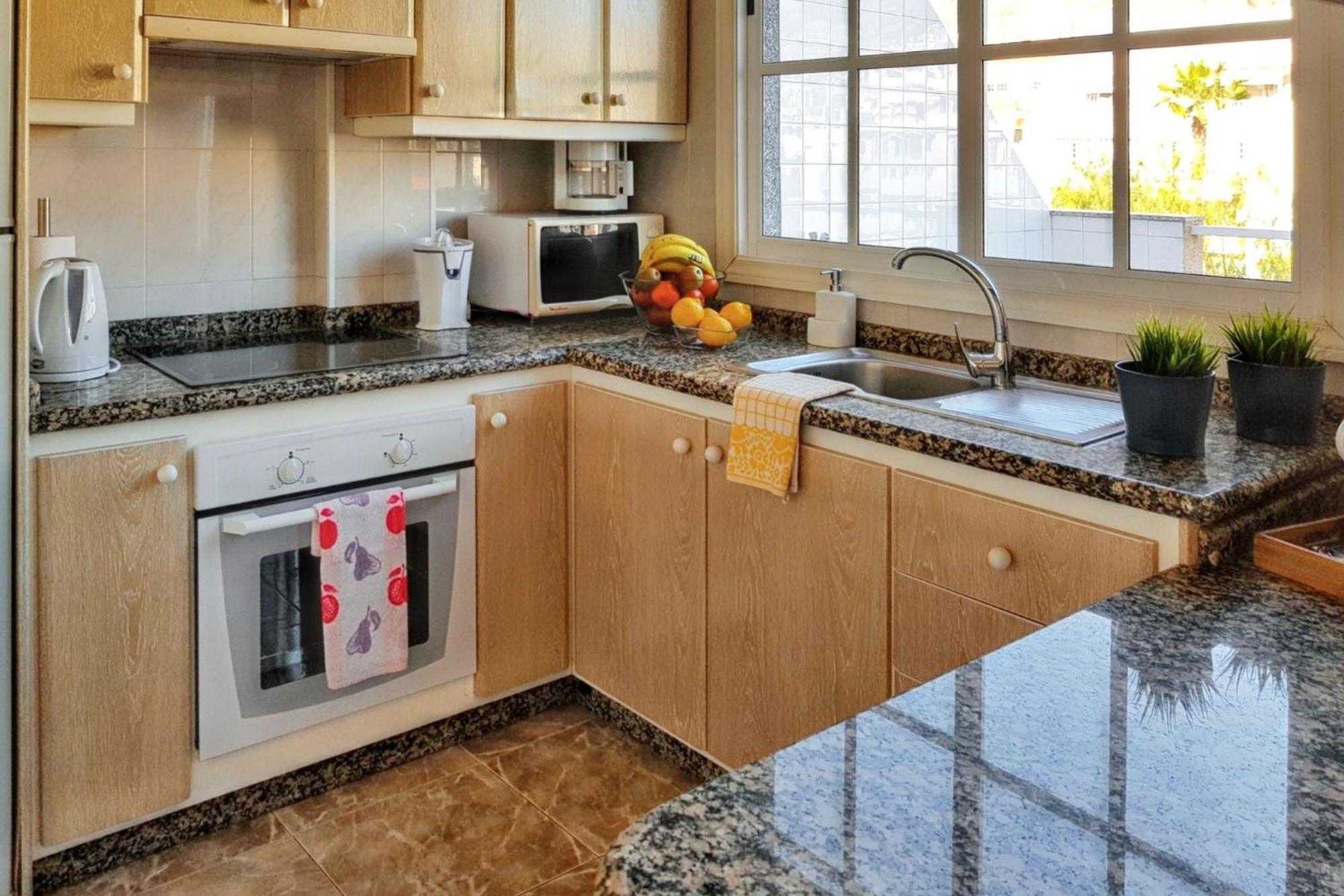 Bright Apartment In Puerto De Santiago 65 M² Terrace Eksteriør billede