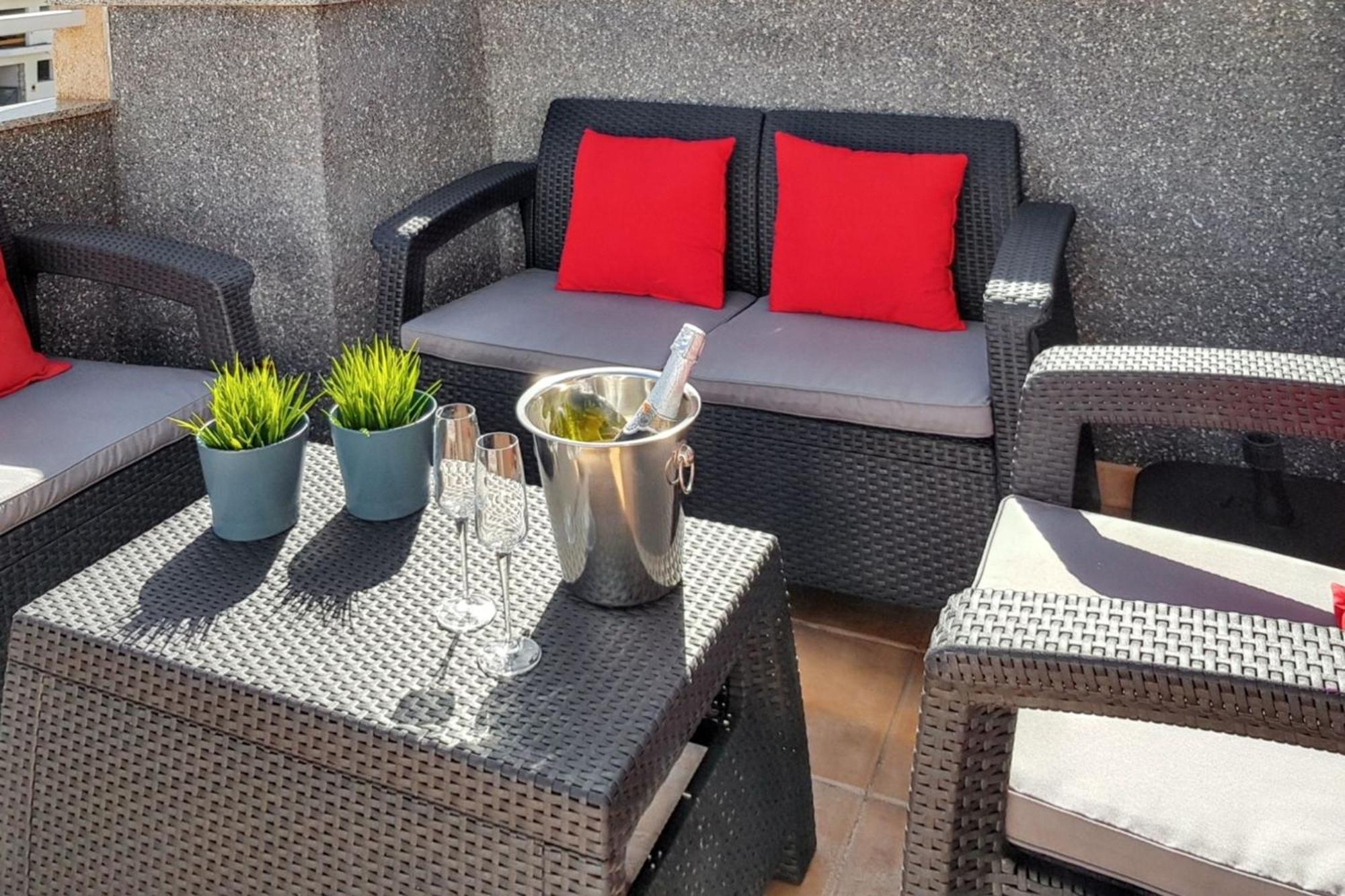 Bright Apartment In Puerto De Santiago 65 M² Terrace Eksteriør billede